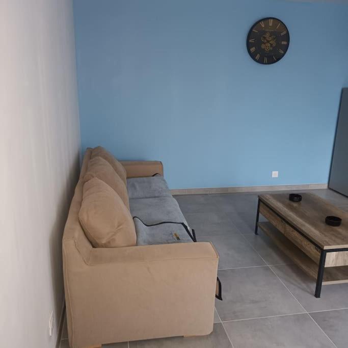 Apartamento Loft Entier, Calme, Fibre Et Wifi Saint-Quentin  Exterior foto